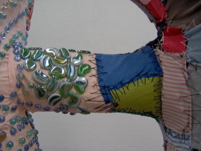 Dikur dhe tash/Ooit en nu, by Arta Hajdari